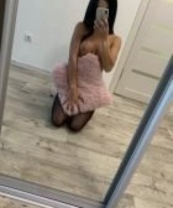 Алиса, 28